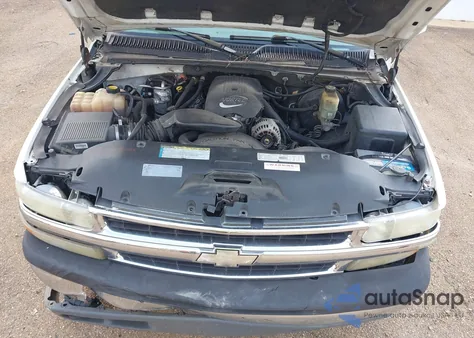 2001 Chevrolet Tahoe C1500 z USA, uszkodzony, nr VIN 1GNEC13T81R110940